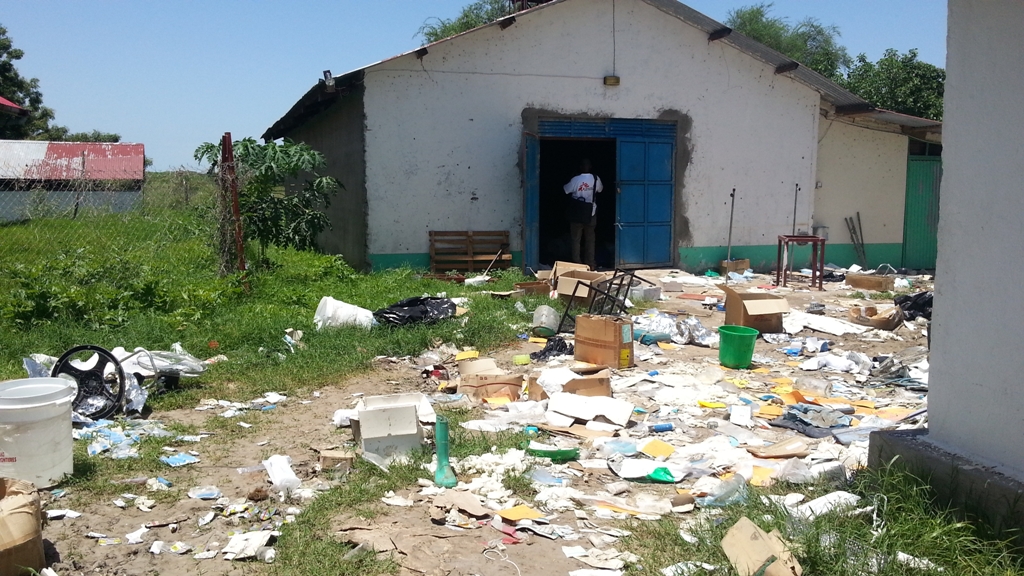 이번에 약탈을 당한 남수단 피보르의 국경없는의사회 의료시설은 2013년에도 똑같은 피해를 입은바 있다. 사진은 2013년도 당시의 피해상황이다. ⓒ Vikki Stienen/MSF