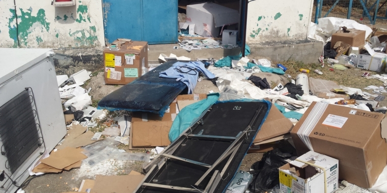 국경없는의사회 팀들이 피보르에 위치한 국경없는의사회 의료 센터로 돌아와 마주한 것은 혼란과 파괴의 현장이었다. ©MSF